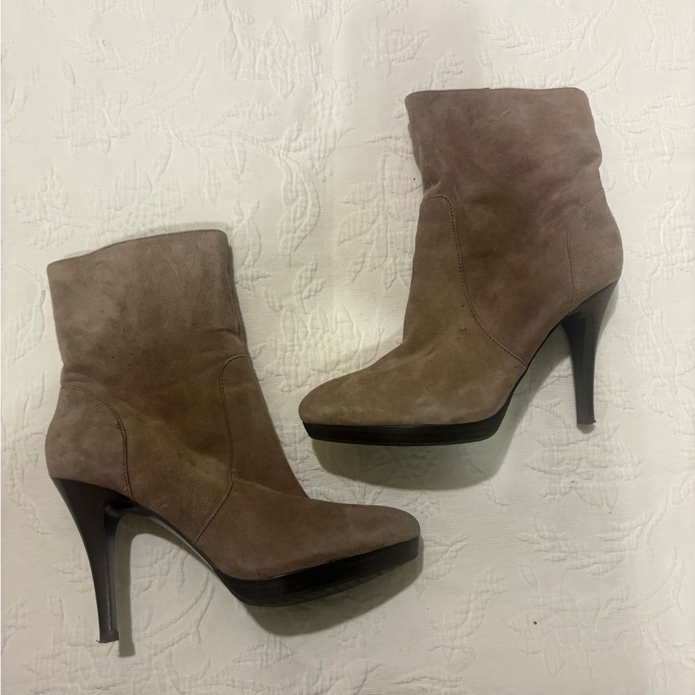 Banana Republic Beige Heeled Boots